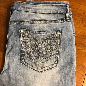 Apt.9 size 16 capris